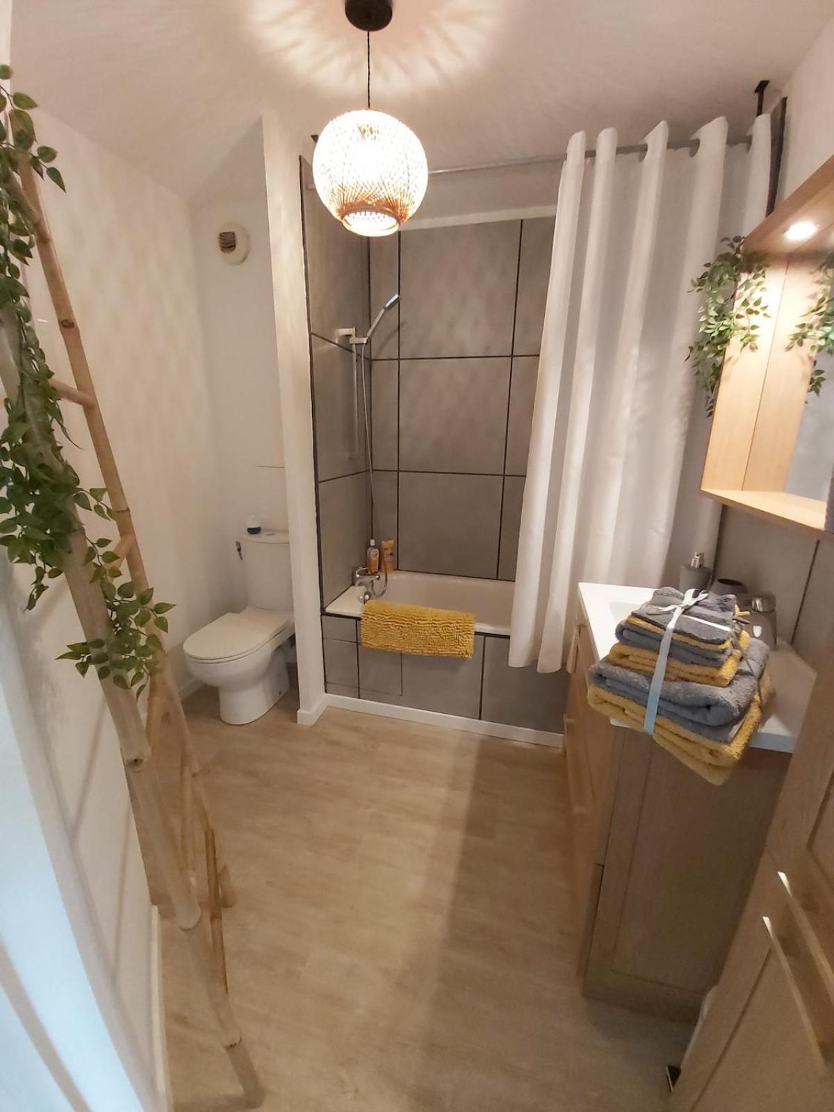 Le Sporting Land - Avec Entree Autonome, Parking Prive & Sa Piscine ! - Apartment Гаяк Екстериор снимка