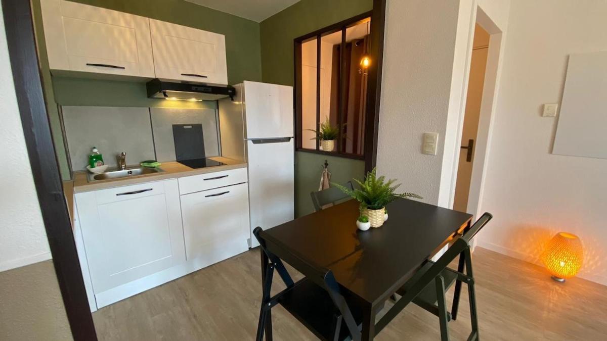 Le Sporting Land - Avec Entree Autonome, Parking Prive & Sa Piscine ! - Apartment Гаяк Екстериор снимка